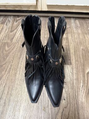 Fringed Black Western Ankle Booties with Stud Accents